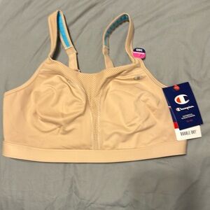 Champion Brand Double Dry Sports Bra NEW WITH TAGS, Size 38 D, Maximum Support.
